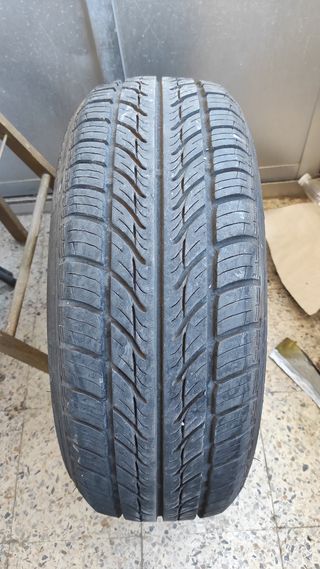 1 Neumatico 205 60 R16" 92H