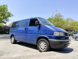 VOLKSWAGEN T4 EUROVAN 2500 TDI COMBI