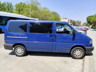 VOLKSWAGEN T4 EUROVAN 2500 TDI COMBI