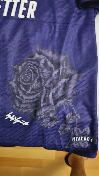 Talla L Camiseta Real Madrid morada