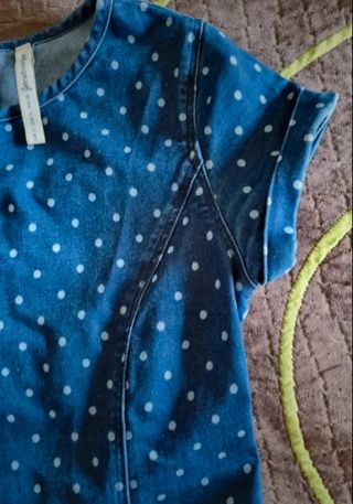 Vestido mini vaquero de Stradivarius 