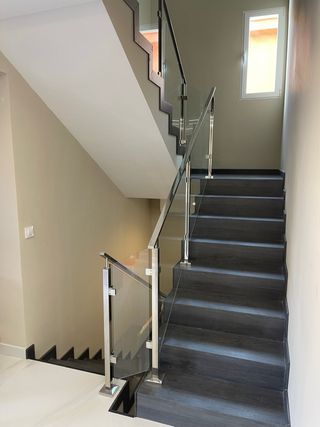 Barandilla de acero inoxidable con cristal