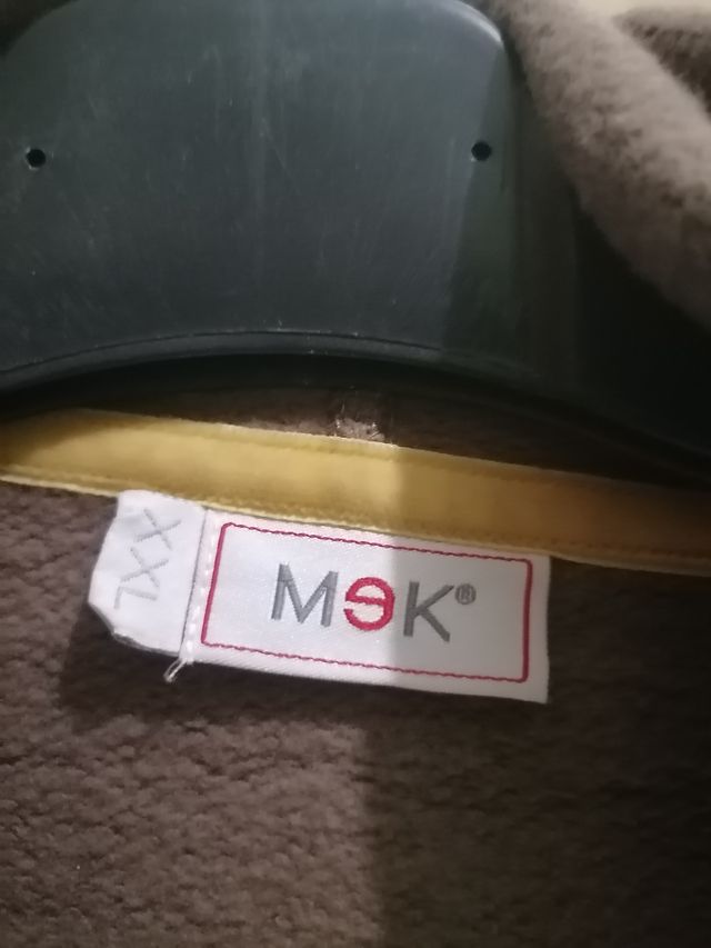 Felpa con cappuccio firmata Mek