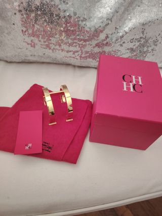 Pulsera Carolina Herrera ,colección .Bañada  Oro 