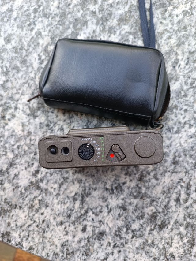 Fotocamera russa compatta Kiev Korsar 35