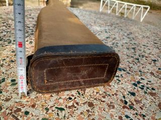 Antigua funda dura de arma escopeta o fusil