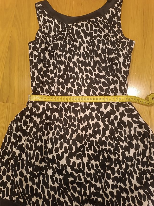 Vestido manchas beige y negro