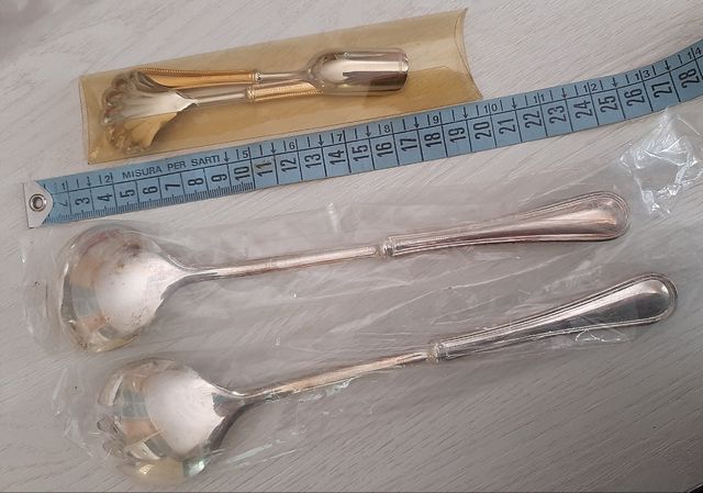 Posate portata e zuccheriera