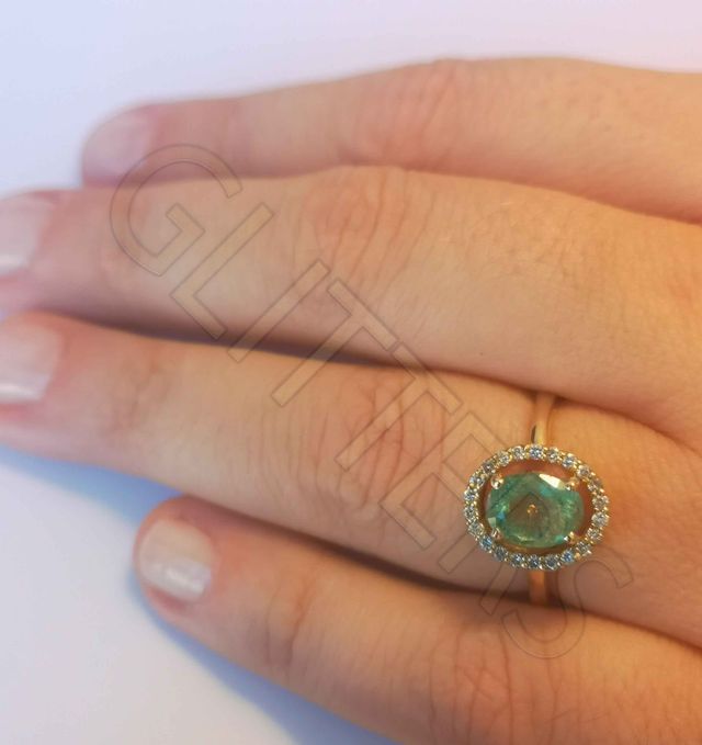 Anillo Solitario Oro 18K certificado con esmeralda