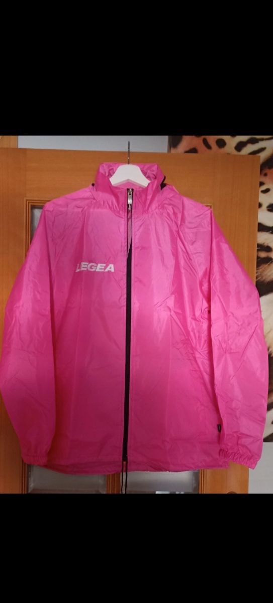 Chubasquero LEGEA, SIN ESTRENAR!