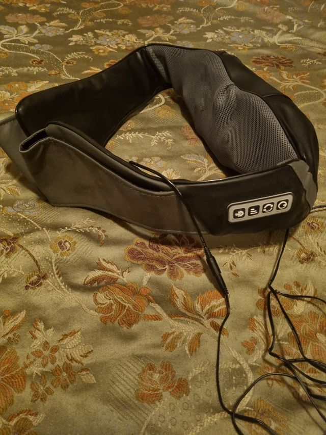 Massaggiatore cervicale