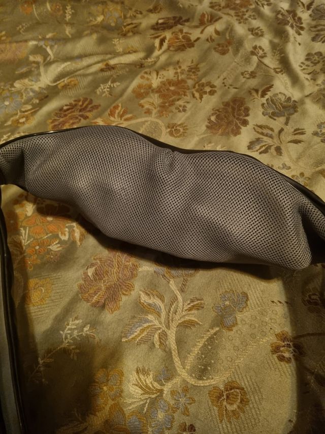 Massaggiatore cervicale