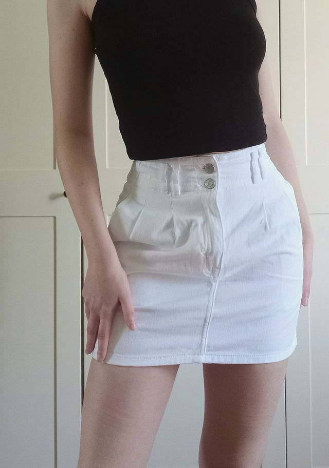 Minigonna in jeans bianca a vita alta