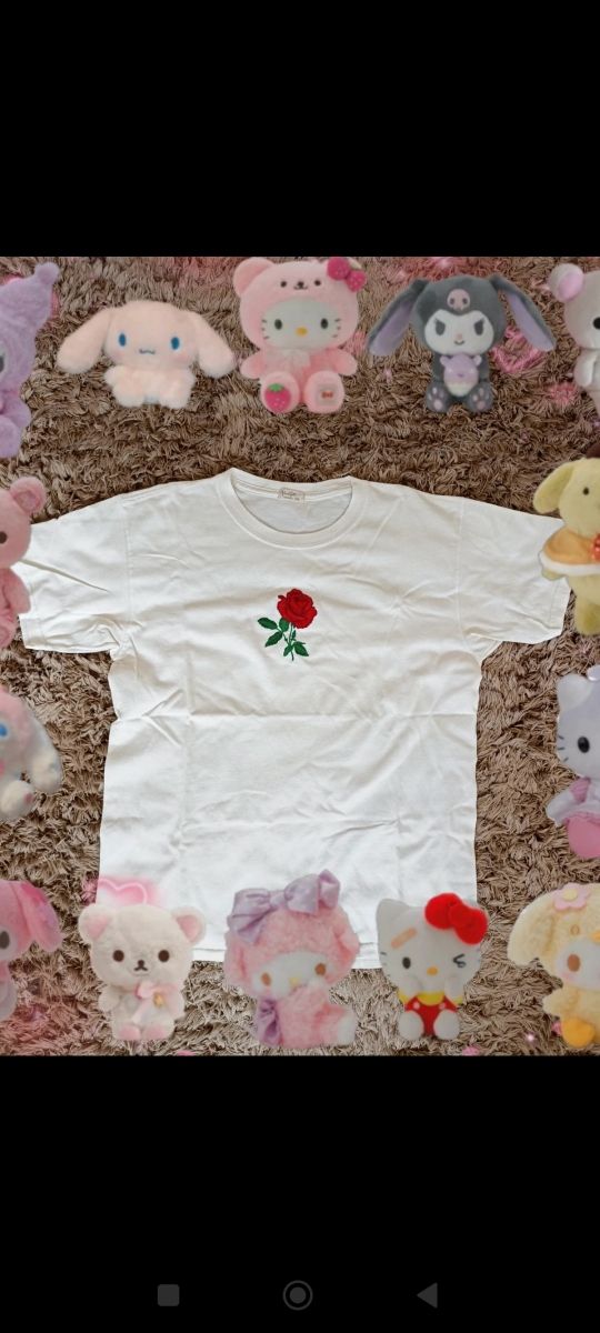 Camiseta con rosa brandy melville