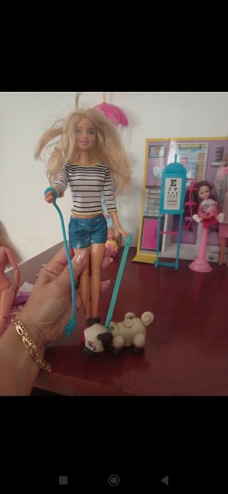 Barbie con cane