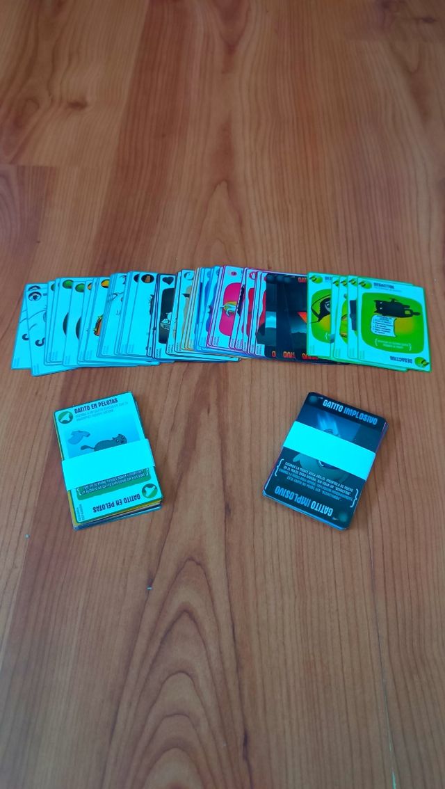 🃏 Gatitos Explosivos (Exploding Kittens)