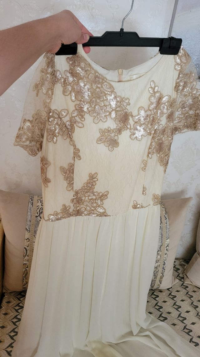Vestido beige