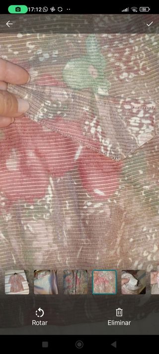 Traje de casaca y falda plisada 