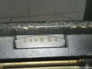 Maquina de coser marca Alfa