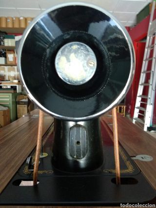 Maquina de coser marca Alfa