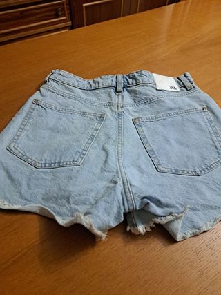 Pantalón Zara 