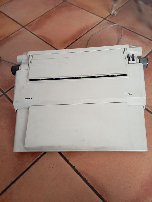 Máquina de escribir Olivetti