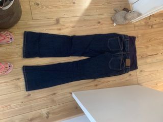 3 Pantalones premamá.