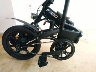Bicicleta eléctrica plegable
