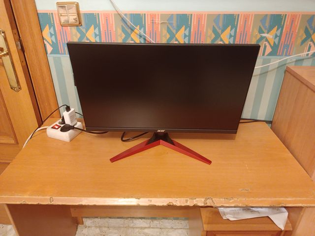 Monitor gamer 180 fps 0.5 ms