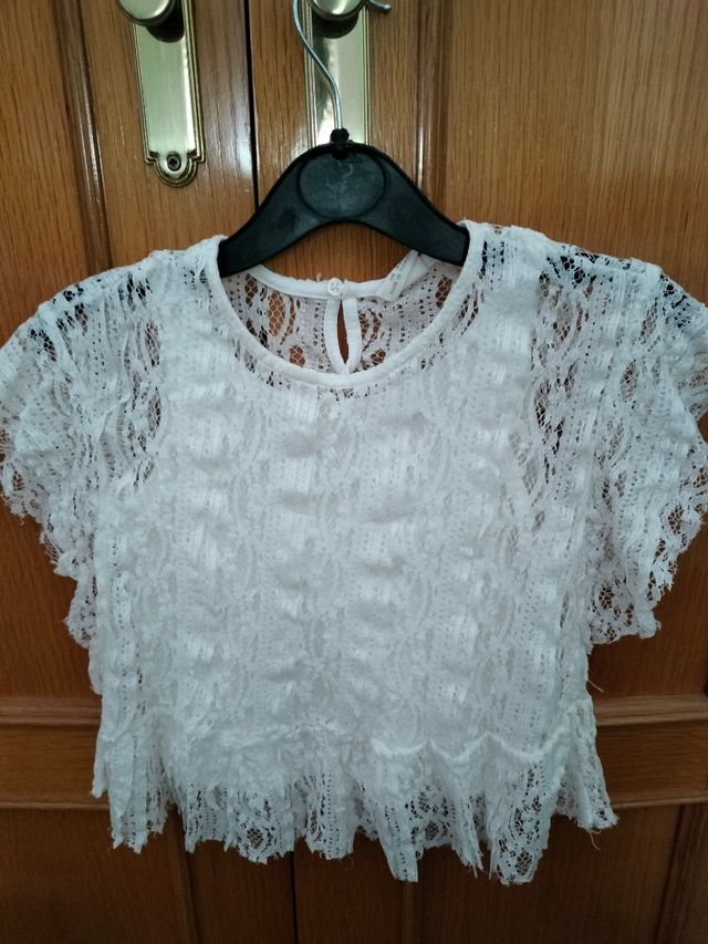 Dos camisetas tipo top  verano niña talla 5