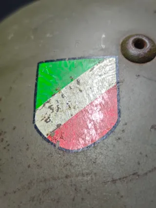 Casco militar antiguo