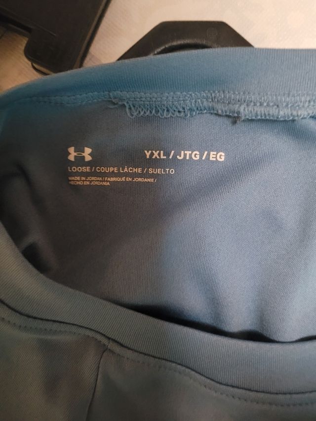 Camiseta Under Armour talla YXL