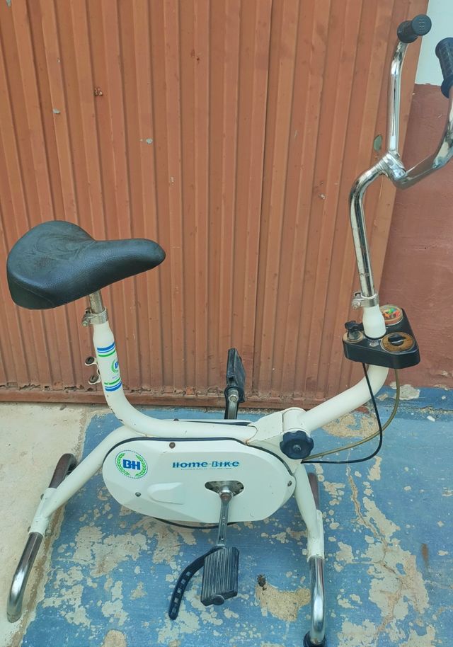 Bicicleta antigua BH