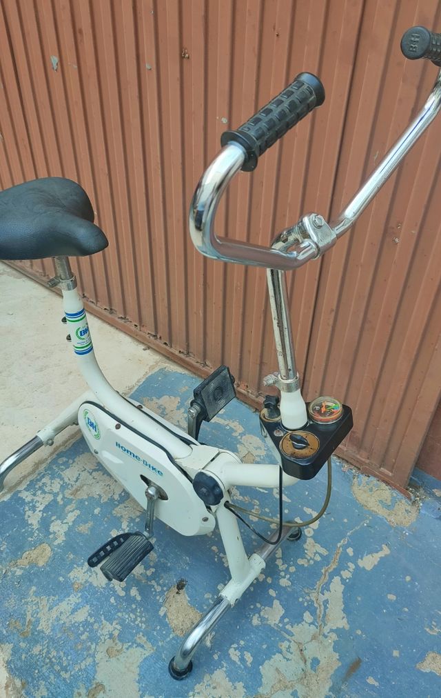 Bicicleta antigua BH