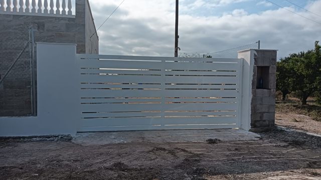 Reja ,puerta de hierro , rack de gym... soldador.