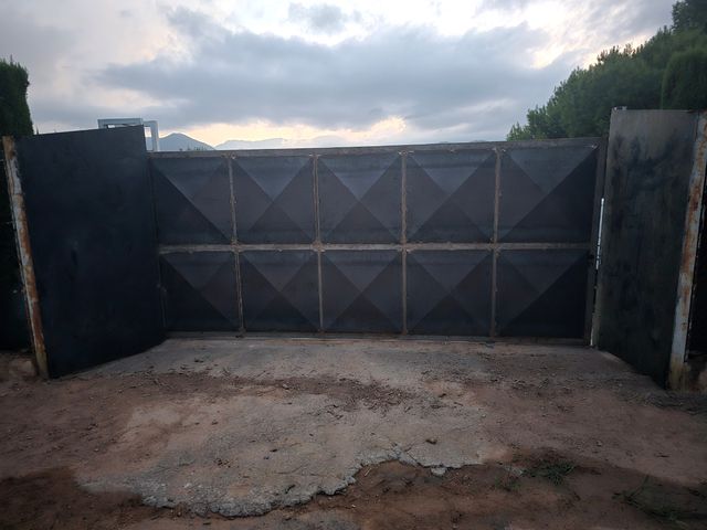 Reja ,puerta de hierro , rack de gym... soldador.