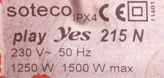 Aspiradora con sus utensilios