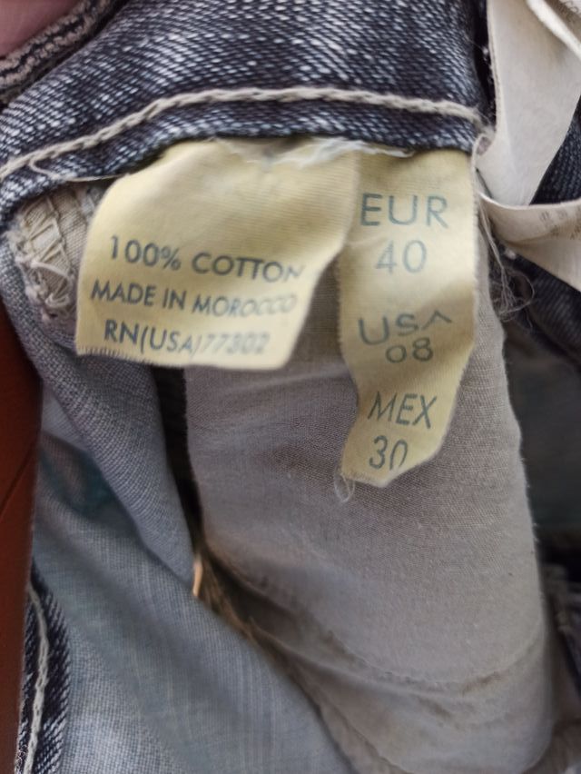 Falda vaquera gris de Zara