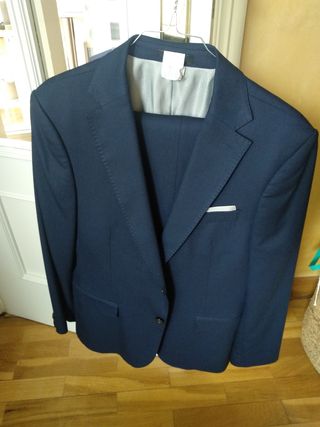 Traje juvenil azul oscuro zara seminuevo