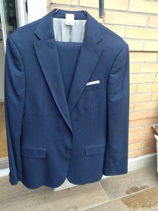 Traje juvenil azul oscuro zara seminuevo