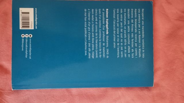 Em nedat a l'estany amb lluna plena