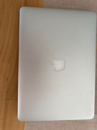 Macbook air (13-inch. 2017)