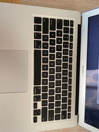 Macbook air (13-inch. 2017)