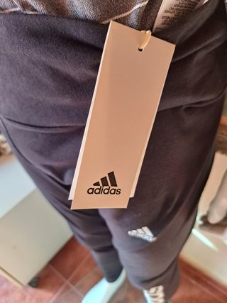 Pantalón chándal adidas estrenar