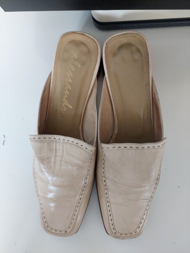 Sandalias beige Alessandro