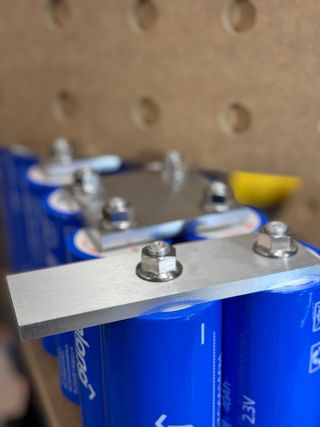 Bateria Litio 80 amp. 12 unid. yinlong