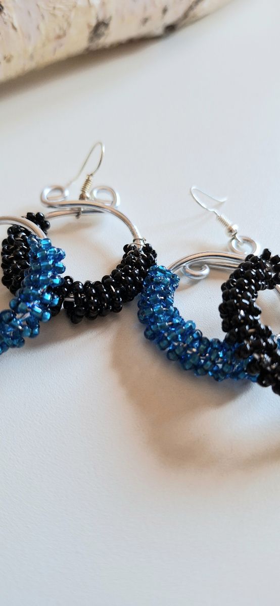 Coppie 2 orecchini wire fatti a mano