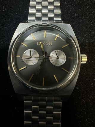 Reloj NIXON clasico vintage 