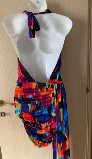 Vestito asimmetrico sfumato nuovo