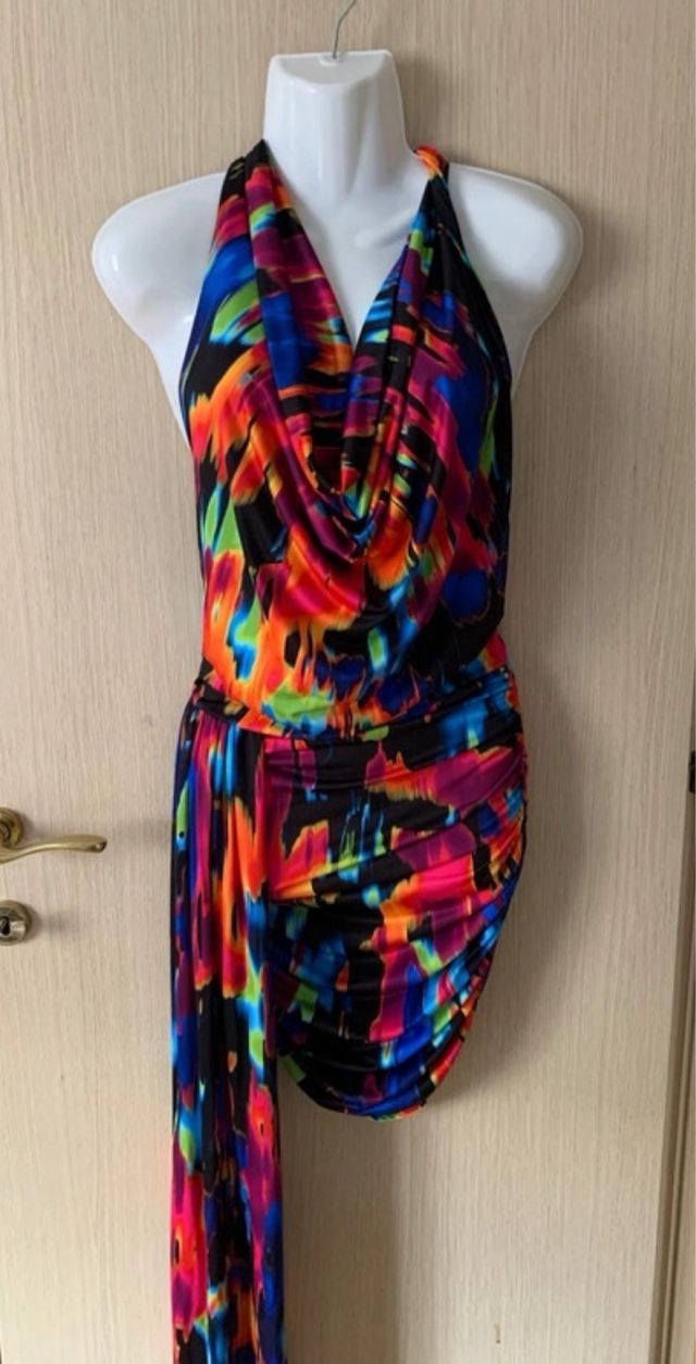 Vestito asimmetrico sfumato nuovo